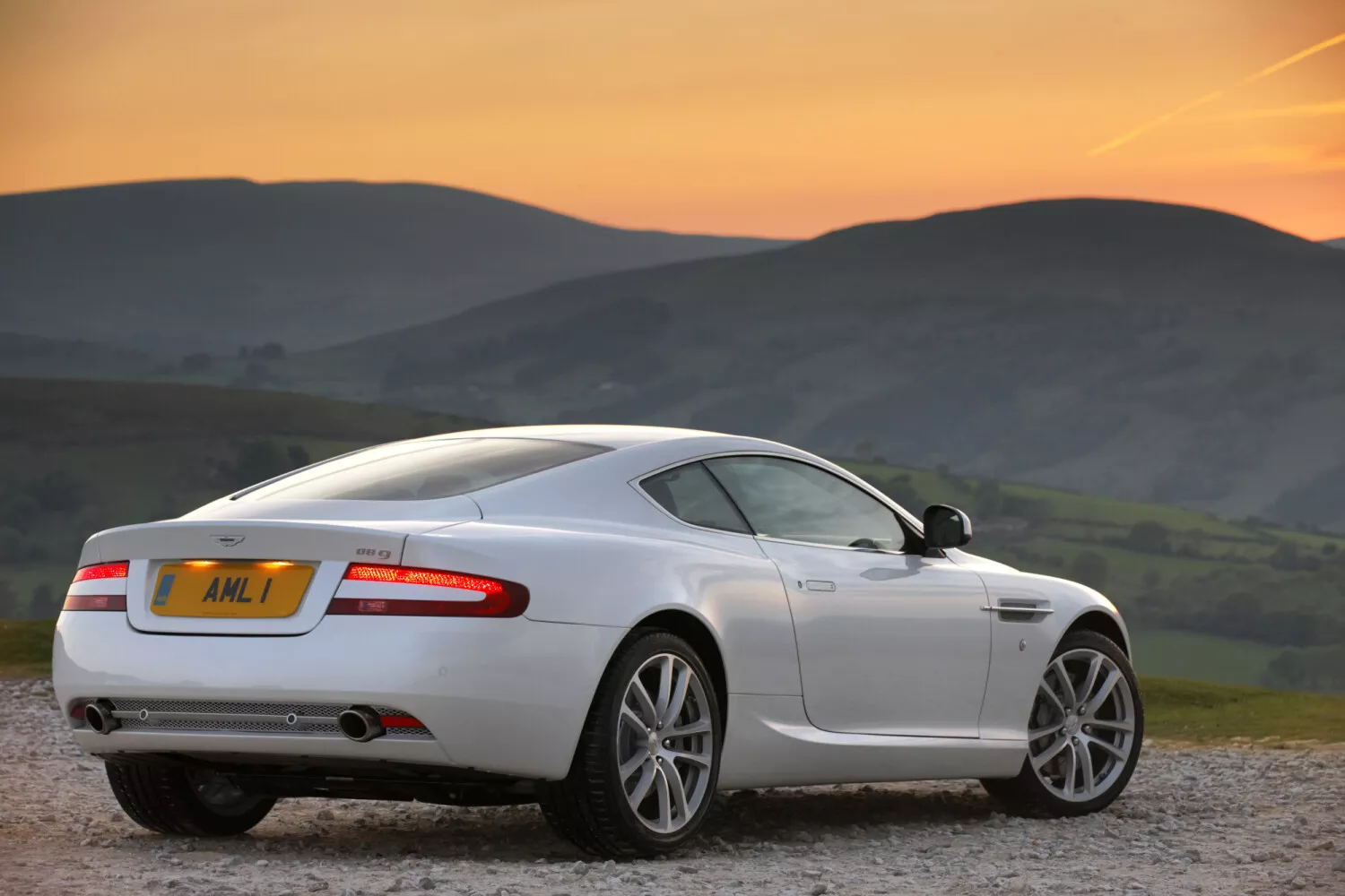 DB9 coupe, rear three-quarter exterior